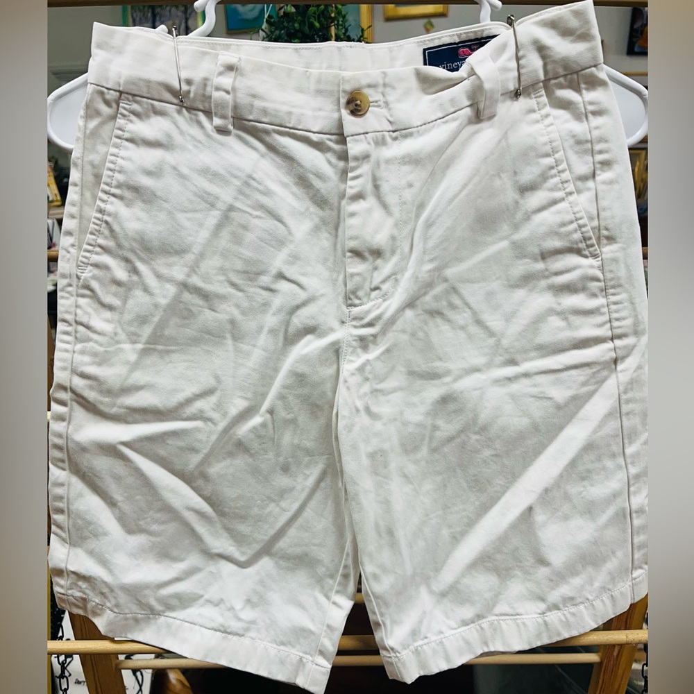 Vineyard Vines shorts
